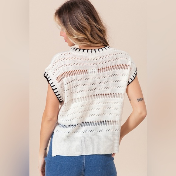 BiBi Knit Solid Contrast Stitch Detail Short Sleeves Sweater
